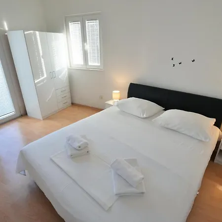 Apartmani Vedrana, Murter Exterior photo