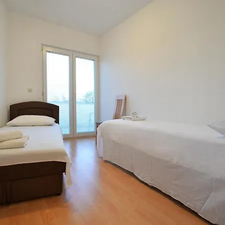 Apartmani Vedrana, Murter Exterior photo