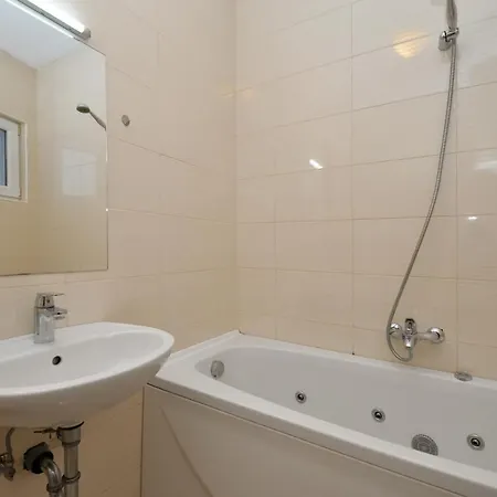 Apartmani Vedrana, Murter Exterior photo