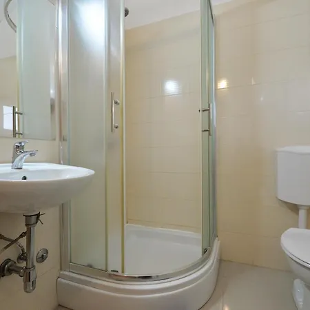Apartmani Vedrana, Murter Exterior photo
