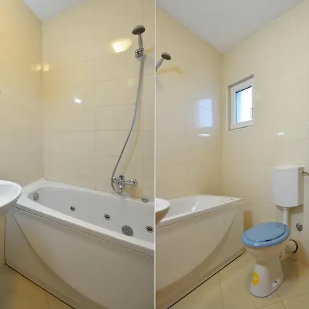 Apartmani Vedrana, Murter Exterior photo