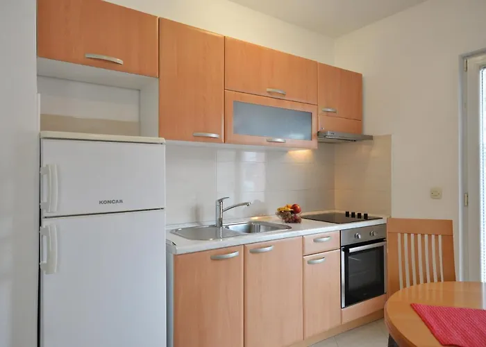 Apartmani Vedrana, Murter