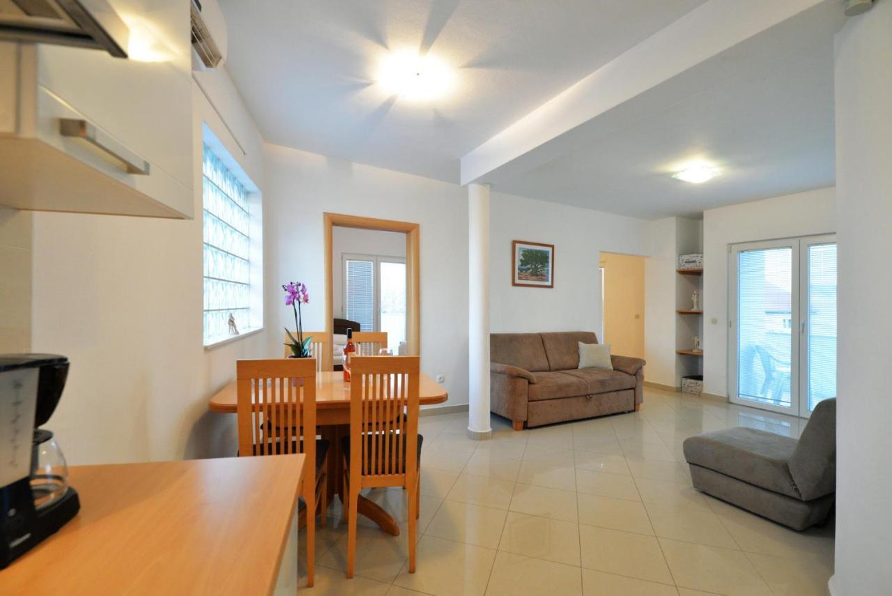 Vedrana, Apartment Murter