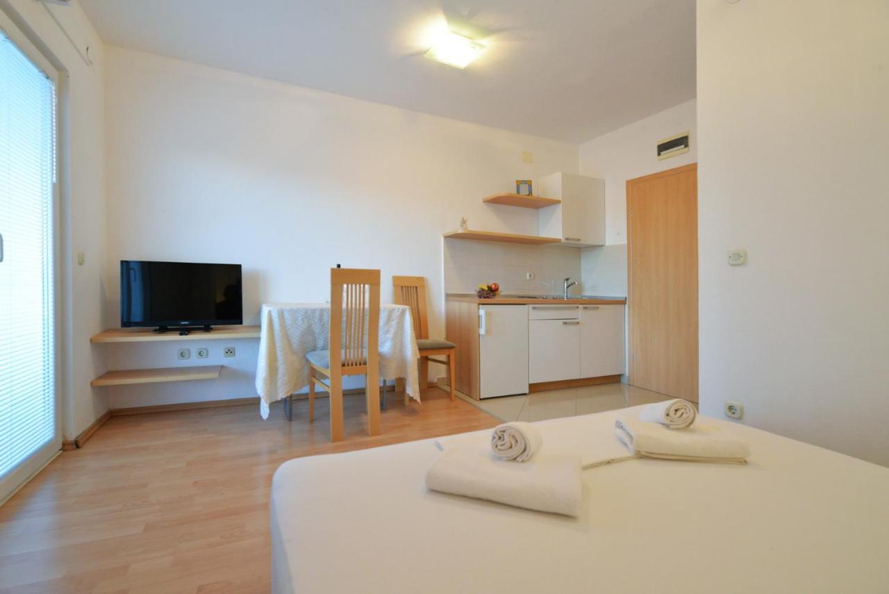 Appartement Vedrana,