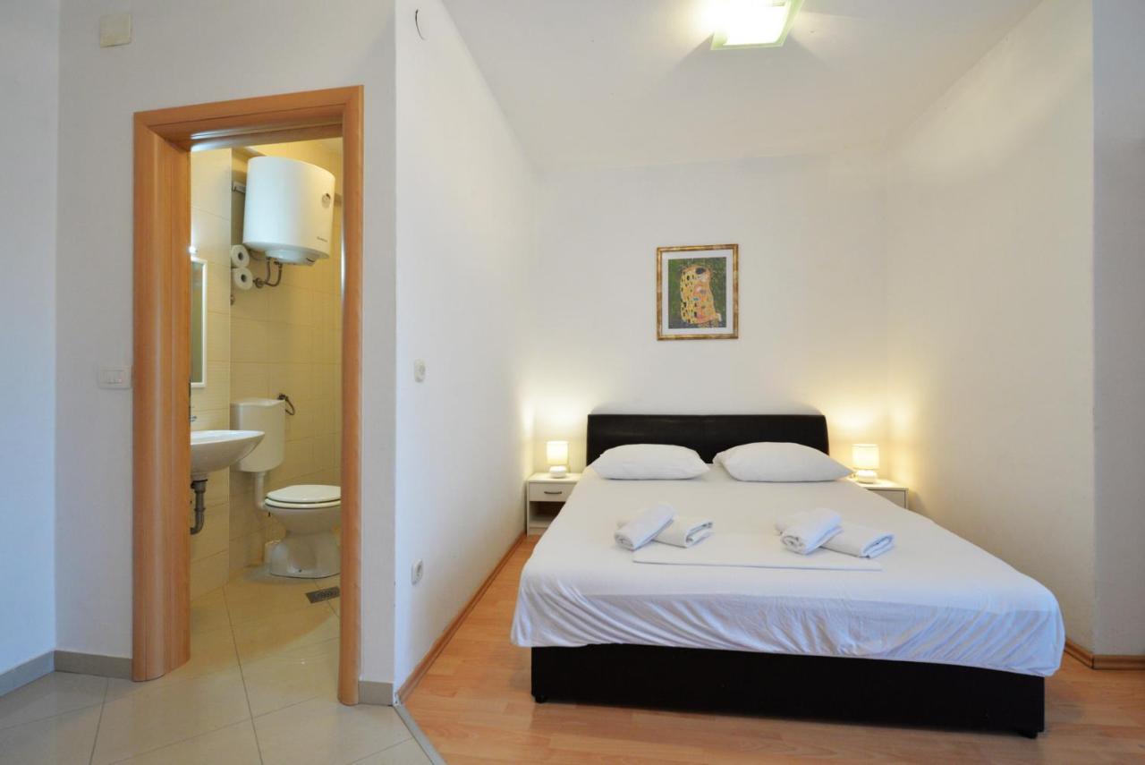 Apartma Vedrana, Murter